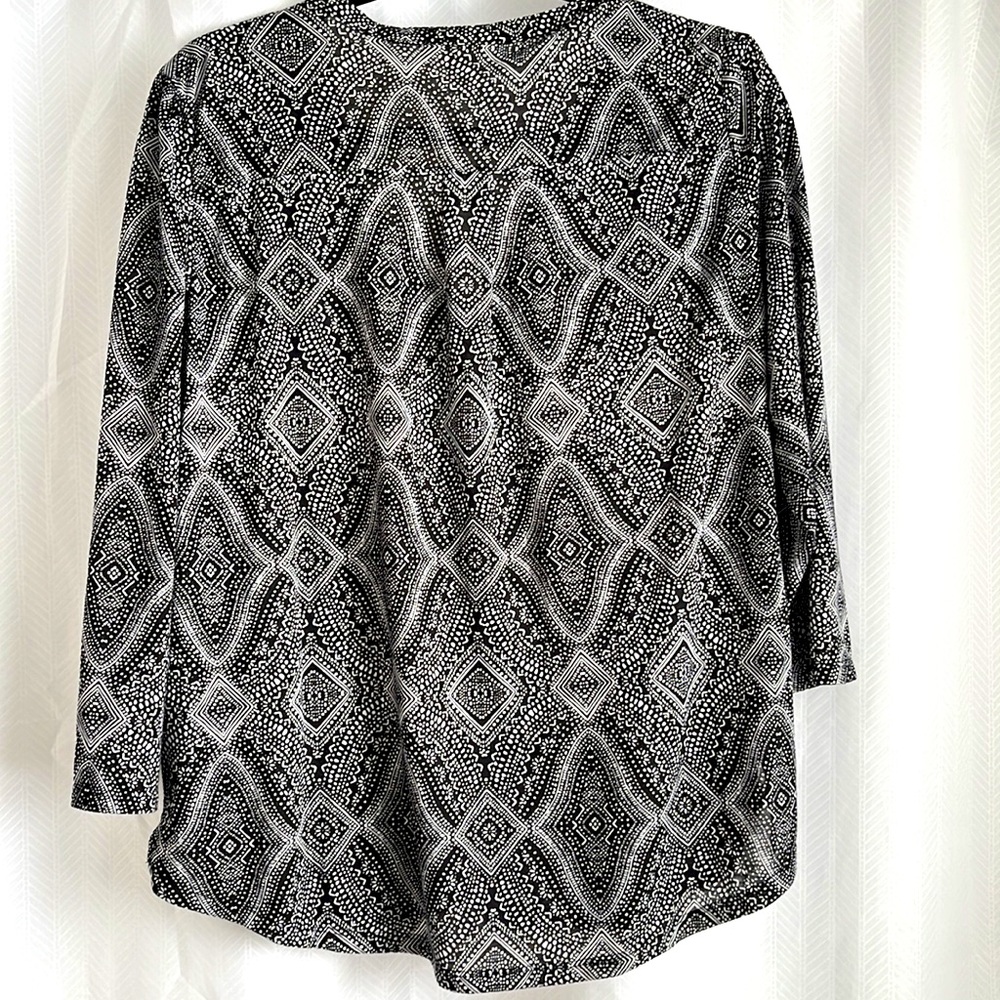 H&M Blouse - Picture 3 of 3